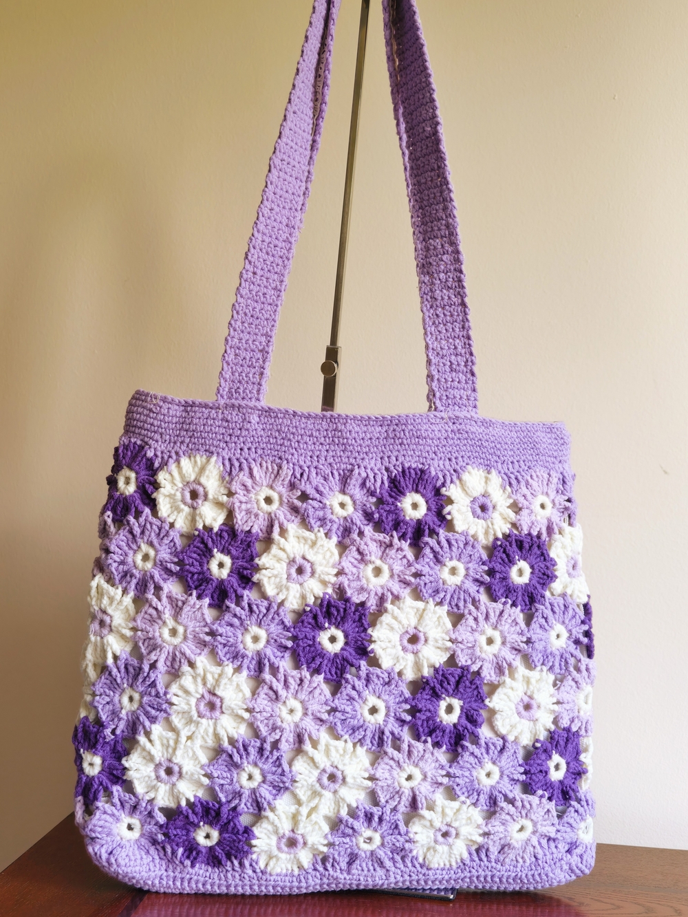 Hand crocheted floral tote bag, Handwoven Shoulder Bag,Cottagecore Purse
